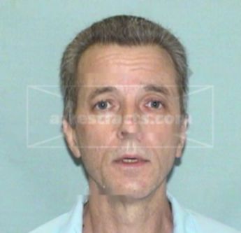 Larry W Roesler