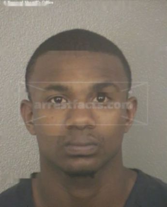 Travis D Holloway