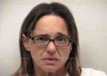 Cindy L Burgan