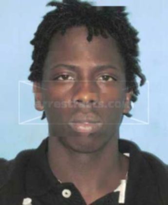 Marquis L Davis