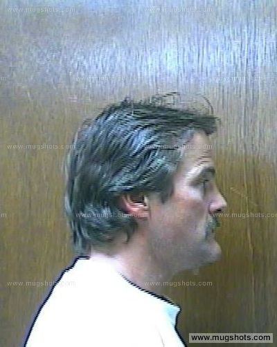 Robert E Morrow