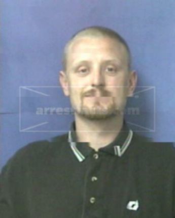 Eric L Larimore