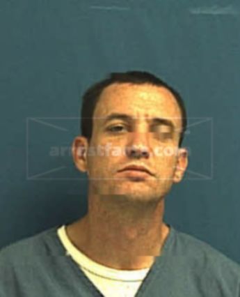 Kenneth P Baggett