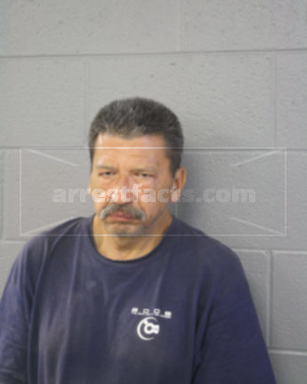 Gene R Cisneros