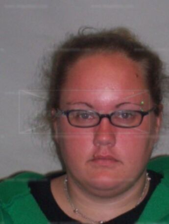 Lindsey J Hillyer