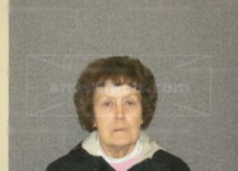 Laura L Resop