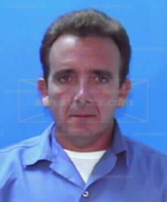 Alejandro M Vincente