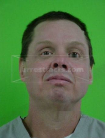 Larry D Cecil