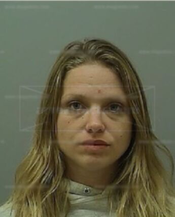 Chelsey Che Strouth