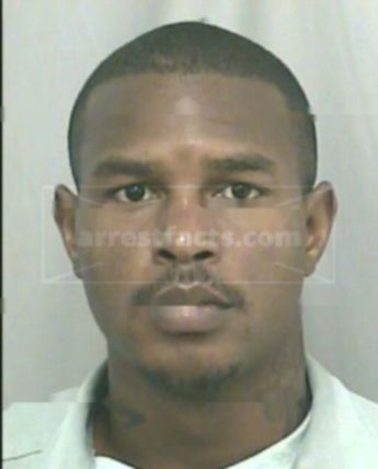 Tristan J Henry