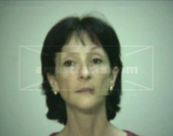 Suzy Reynolds Garland