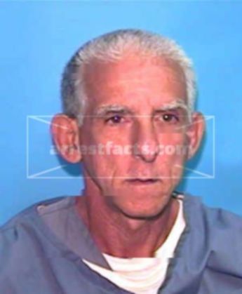 Mario P Diaz