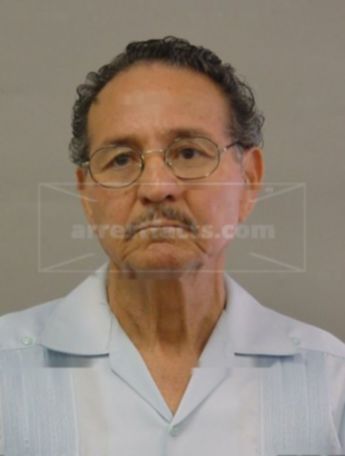 Ricardo L Cruz