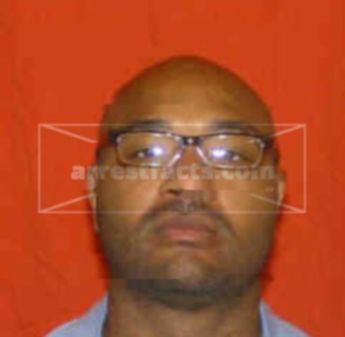 Derrick L Boone