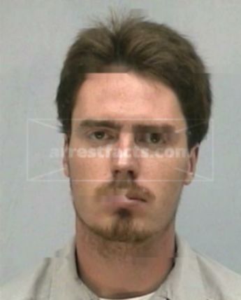 Damon L Brewer