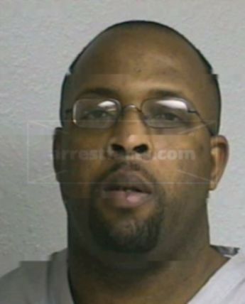 Bennie L Roberts Jr.