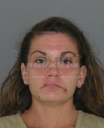 Nickeya R Lyons