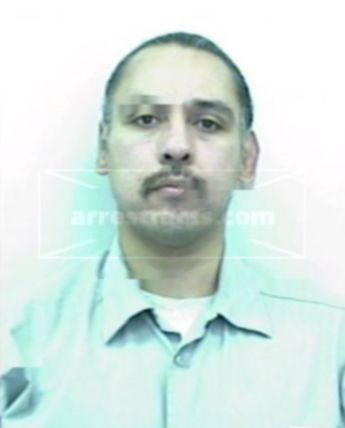 Maximo L Salazar
