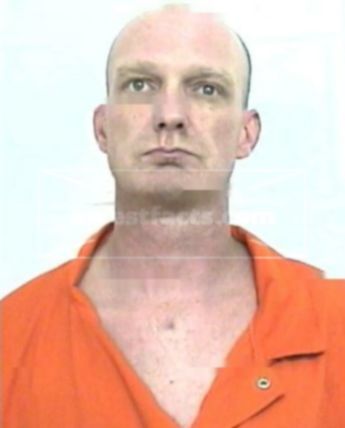Derrick L Skelton