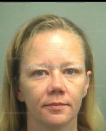 Lisa M Boden