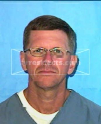 Cary J Quercioli