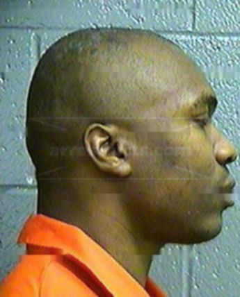 Deron L Mccoy