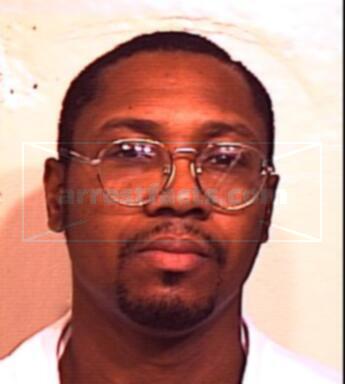 Earnest Lynn Ross