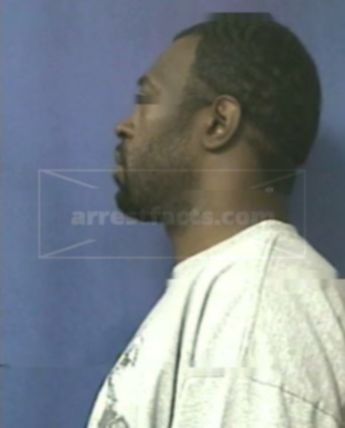 Robert Lamont Daniels