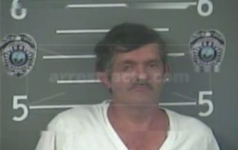 Malcom D Holbrooks
