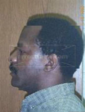 Earl L Hogan