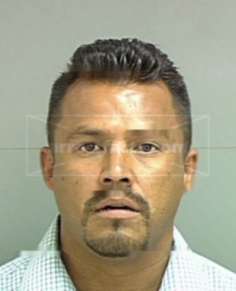 Victor Hernandez
