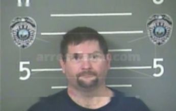 Robert D Shelton