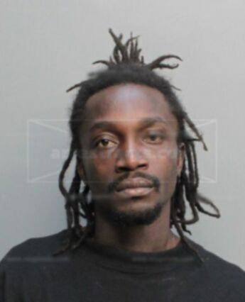 Robinson Etienne