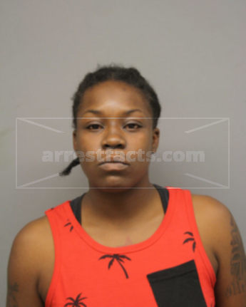 Marlisa T Chalmers