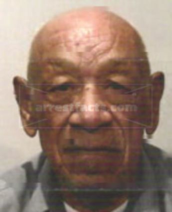 Maximiliano R Arriola