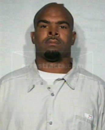 Marcus D Reed