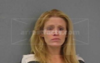 Lisa L Brewer