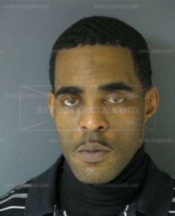 Santago Montell Davis