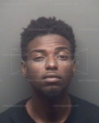Dmontray Brown