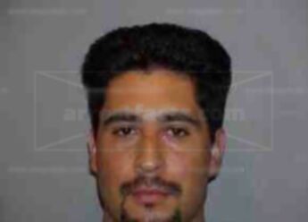 Sergio M Calderon De Leon