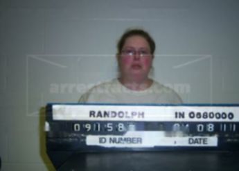 Mishelle R Sanders
