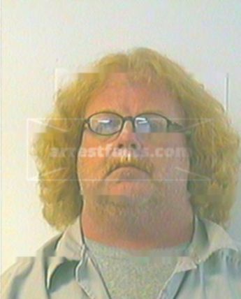 Thomas E Landreth