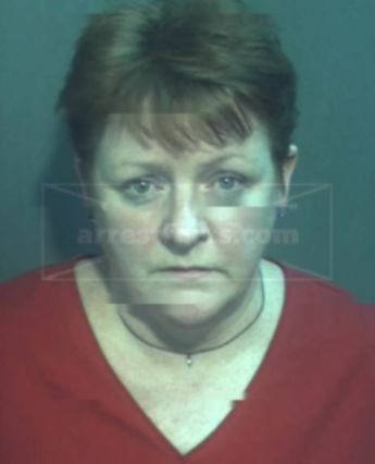 Linda M Seale