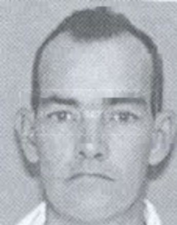 Daniel E Snyder