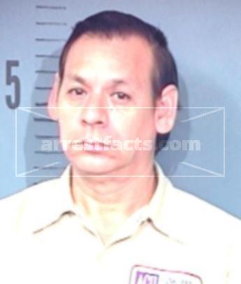 Robert Flores Alcantar