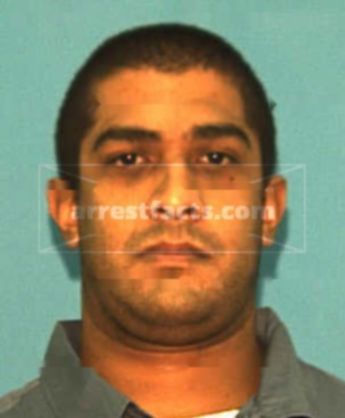 Jose J Santiago
