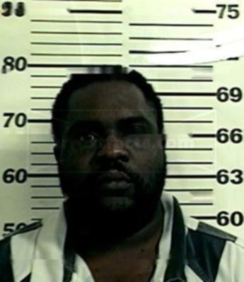 Anando Lamorris Robert