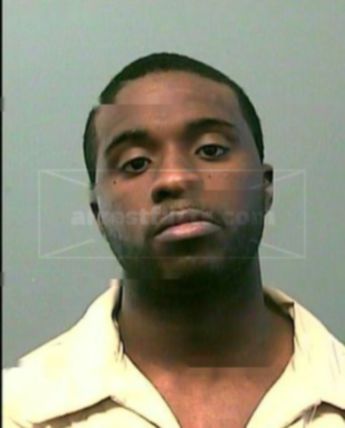Devenir Devon Mack