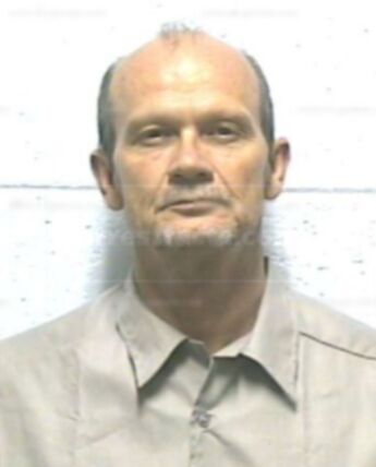 Kenneth W Shelton