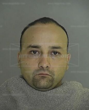 Roberto Cruz